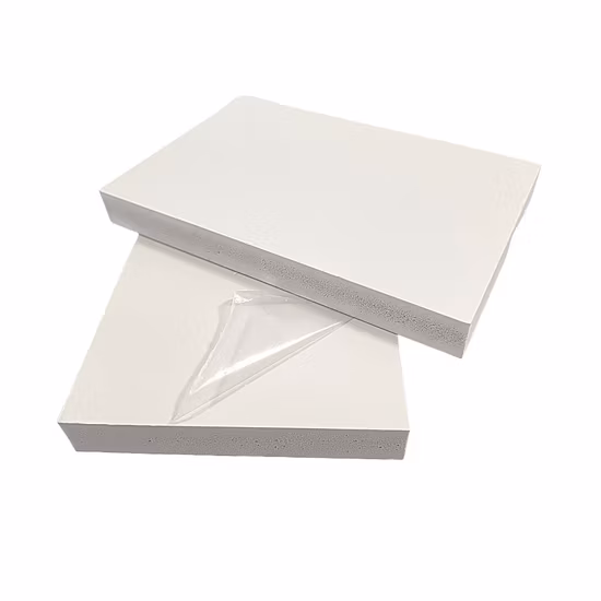 Jutu branco, preto, vermelho, verde, azul, amarelo, etc. usado para construir painéis de parede externos placa de folhas de espuma de PVC